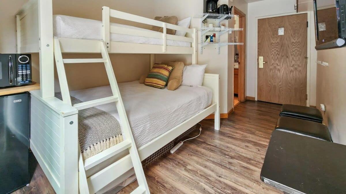 Cozy Studio With Shared Pool -3 Min To Ski Lift Breckenridge Eksteriør bilde